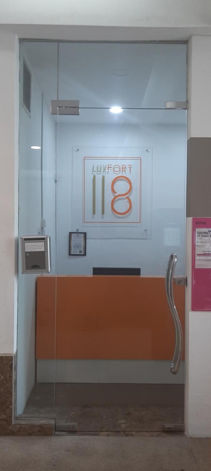 Luxfort 118 Service Suites Tanjung Tokong Экстерьер фото